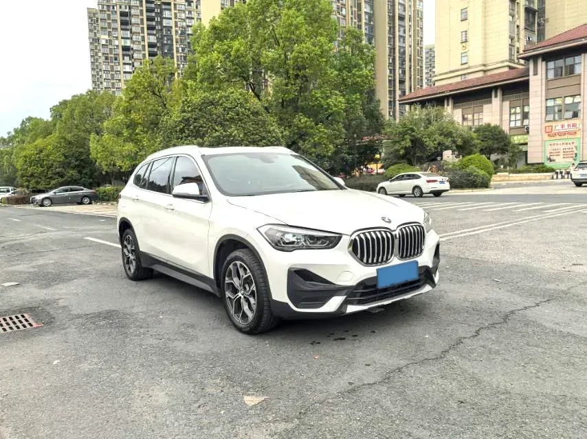 2022 BMW X1 2.0T 192HP L4 7DCT,autocango,china used car exporter,china ev exporter,chinese used car exporter,chinese used ev exporter