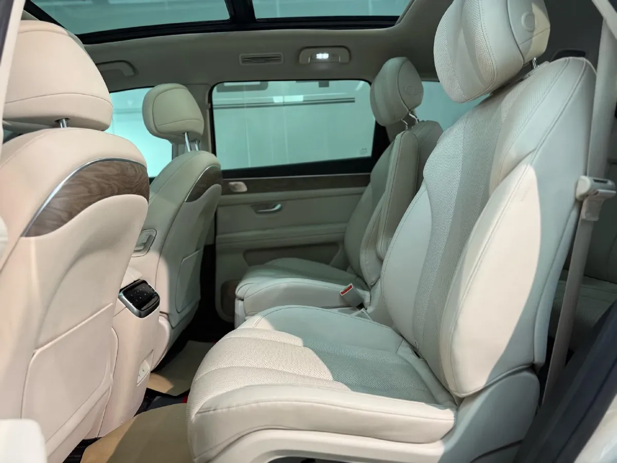 2022 Infiniti Q50L 2.0T 211HP L4 7AT,autocango,china used car exporter,china ev exporter,chinese used car exporter,chinese used ev exporter