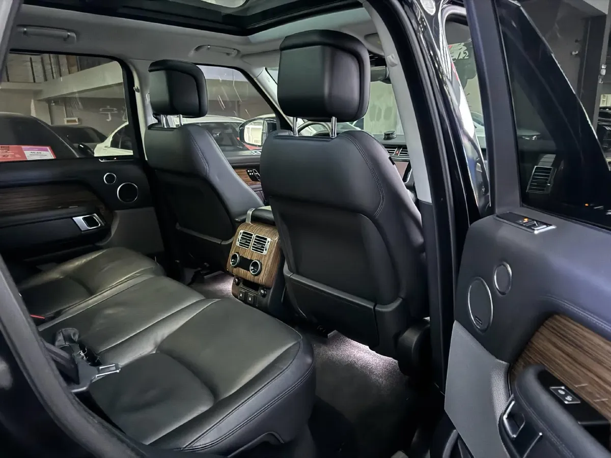 2019 BMW X7 3.0T 340HP L6 8AT,autocango,china used car exporter,china ev exporter,chinese used car exporter,chinese used ev exporter