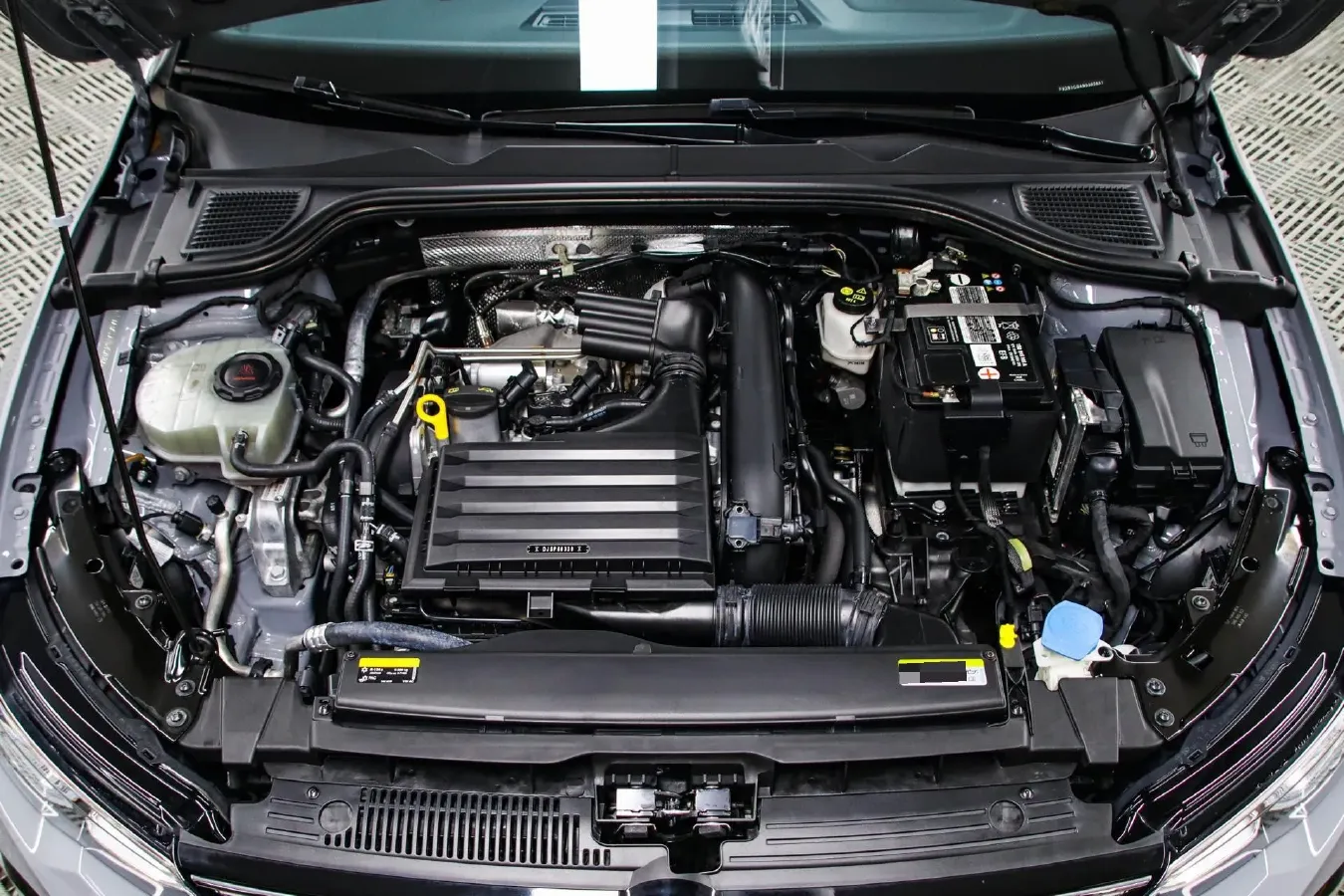 2021 Volkswagen Golf 1.4T 150HP L4 7DCT,autocango,china used car exporter,china ev exporter,chinese used car exporter,chinese used ev exporter