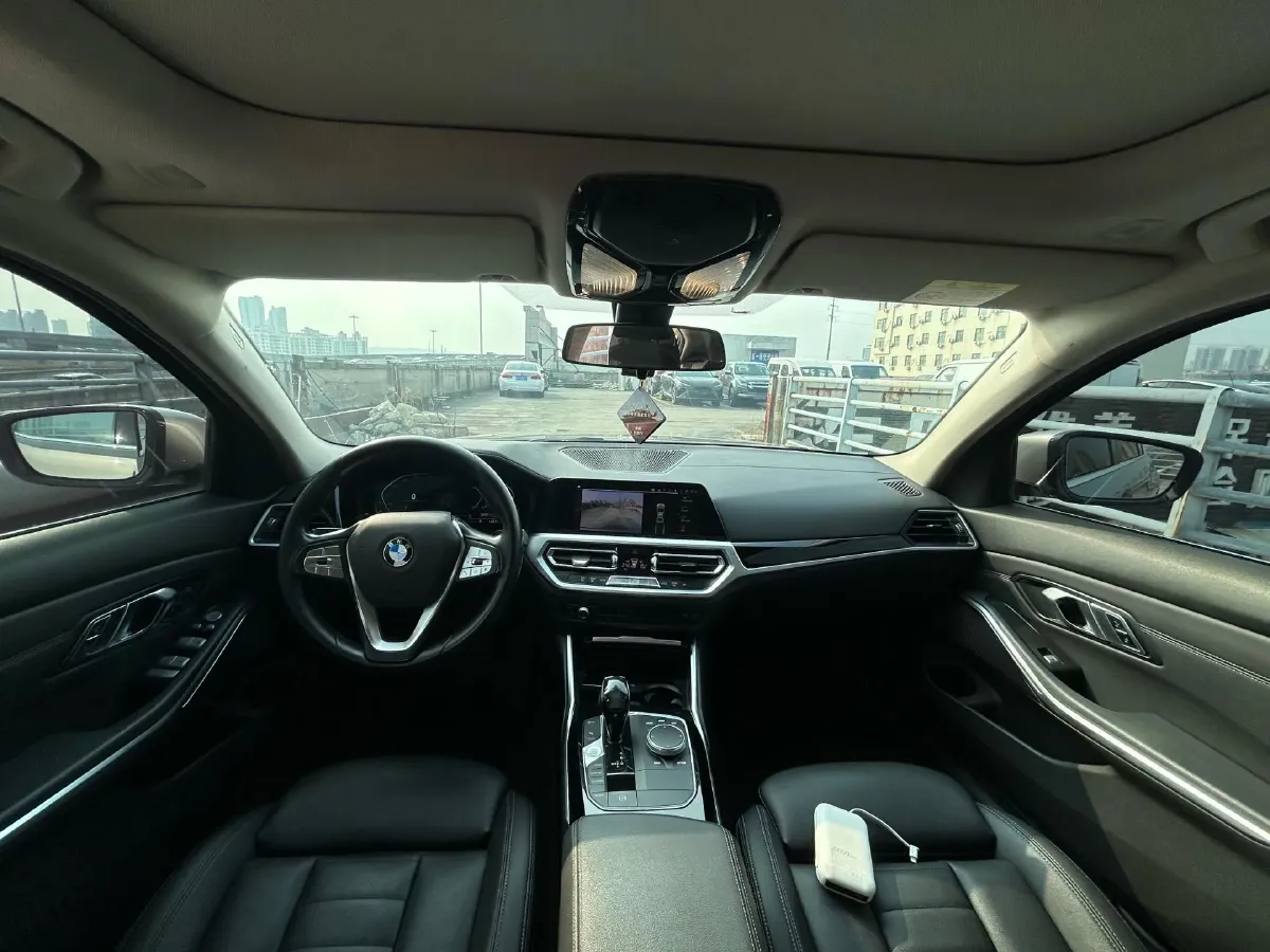 2020 BMW 3 Series 2.0T 184HP L4 8AT,autocango,china used car exporter,china ev exporter,chinese used car exporter,chinese used ev exporter