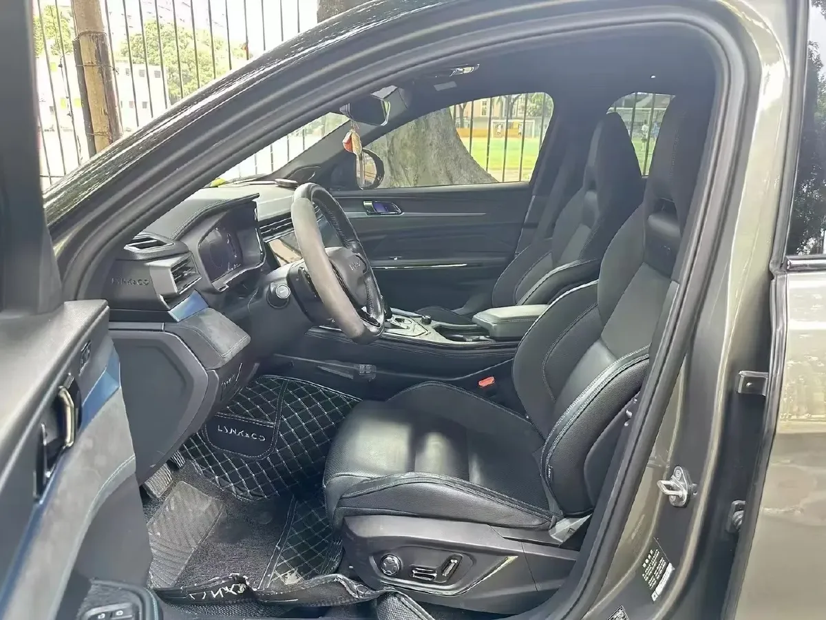 2021 Peugeot 508L 1.6T 200HP L4 8AT PHEV 12KWH,autocango,china used car exporter,china ev exporter,chinese used car exporter,chinese used ev exporter