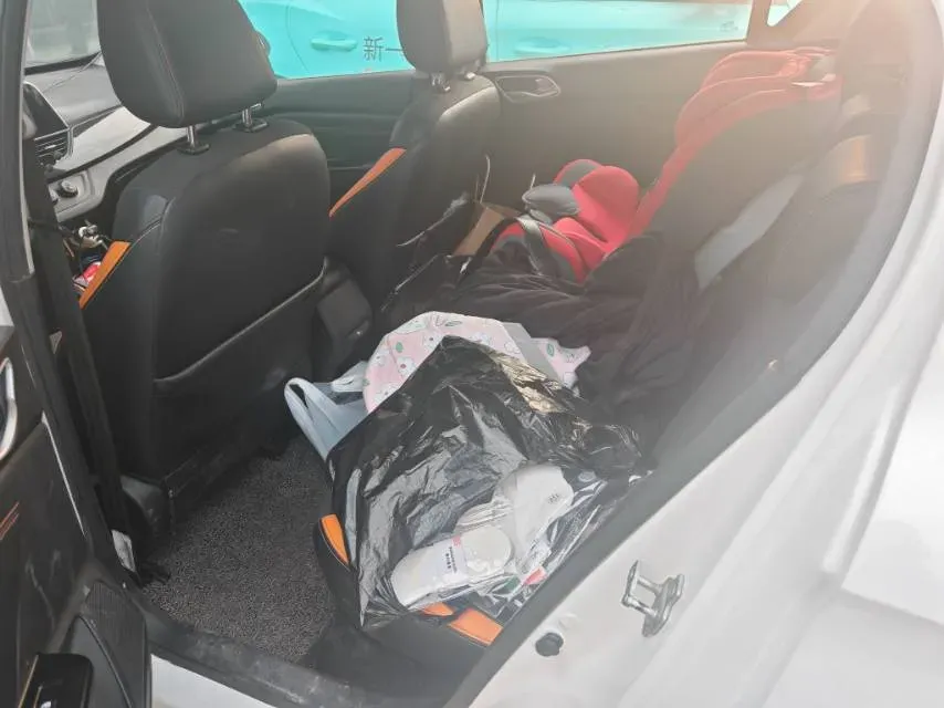 2017 Karry K50 1.5L 109HP L4 5MT,autocango,china used car exporter,china ev exporter,chinese used car exporter,chinese used ev exporter