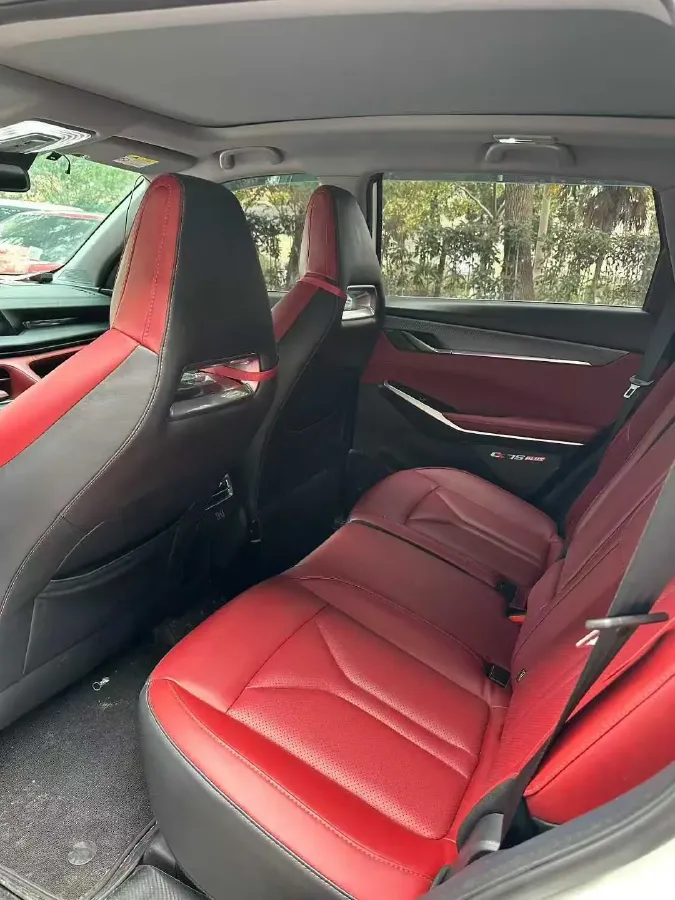 2022 ChangAn CS75 Plus 2.0T 233HP L4 8AT,autocango,china used car exporter,china ev exporter,chinese used car exporter,chinese used ev exporter