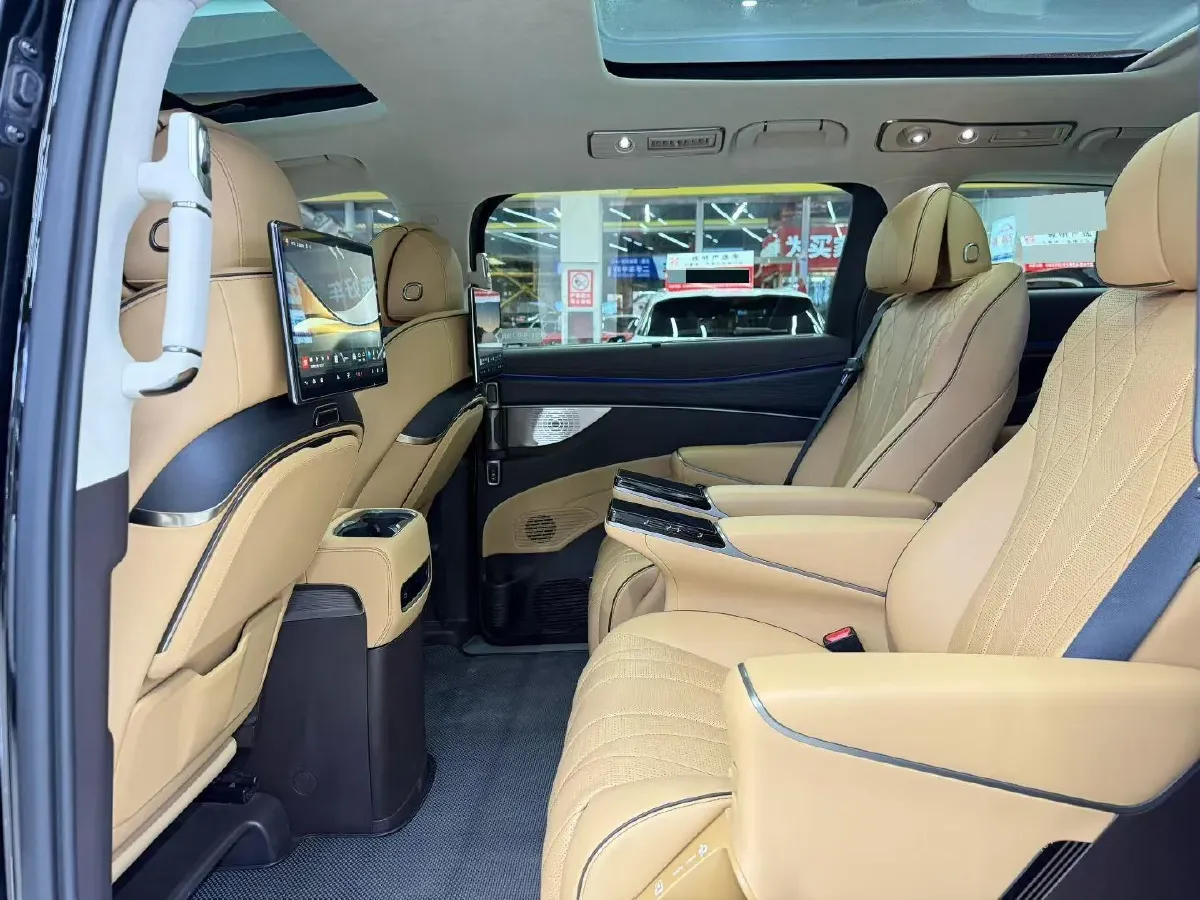 2024 Denza D9 1.5T 139HP L4 E-CVT PHEV 40KWH,autocango,china used car exporter,china ev exporter,chinese used car exporter,chinese used ev exporter