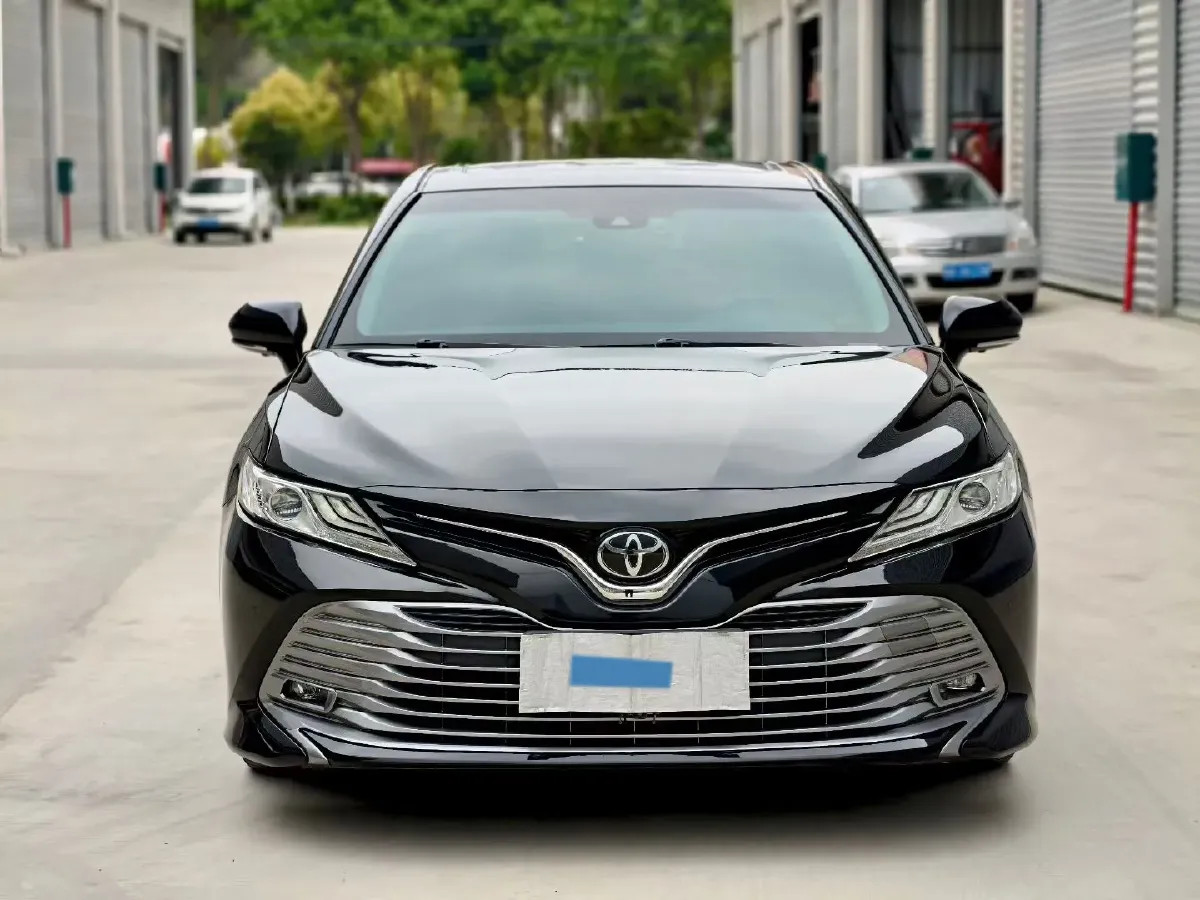 2018 Toyota Camry 2.0L 169HP L4 6AT,autocango,china used car exporter,china ev exporter,chinese used car exporter,chinese used ev exporter