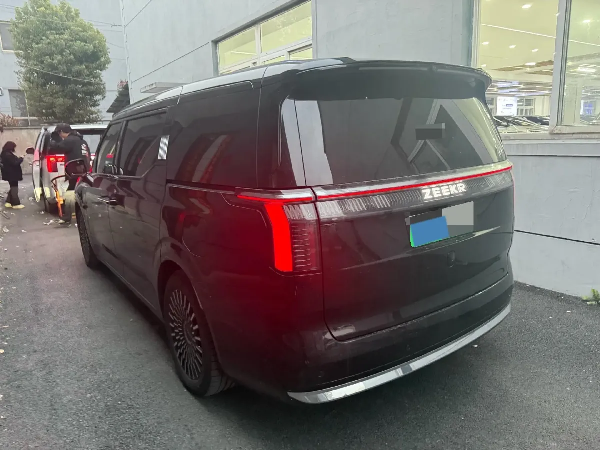 2024 Zeekr 009 BEV 140KWH,autocango,china used car exporter,china ev exporter,chinese used car exporter,chinese used ev exporter