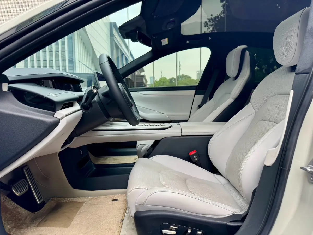 2024 MI SU7 BEV 101KWH,autocango,china used car exporter,china ev exporter,chinese used car exporter,chinese used ev exporter