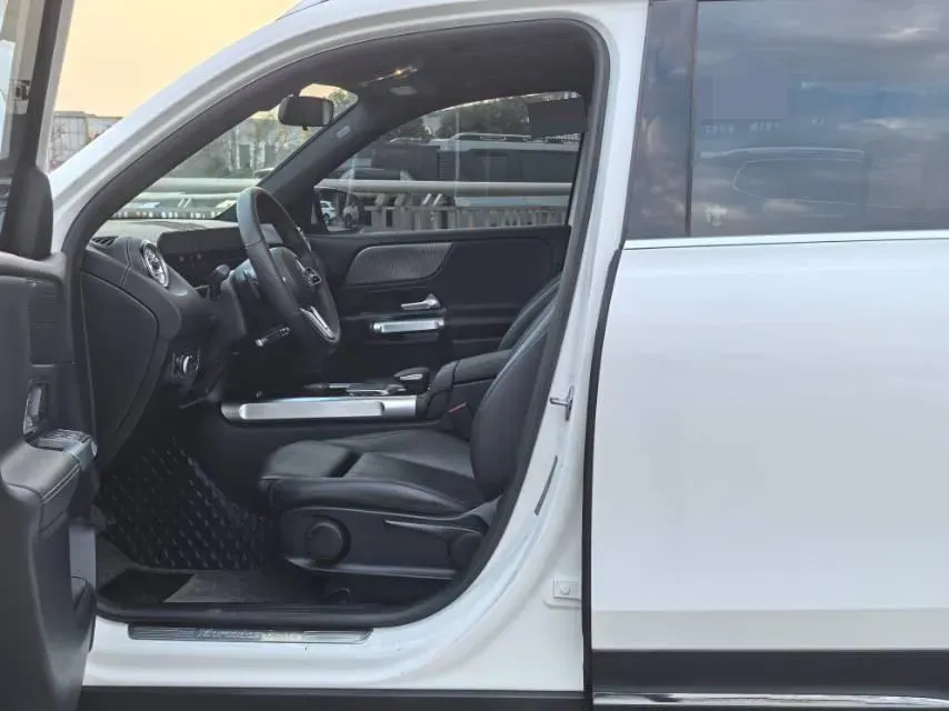 2022 Mercedes-Benz GLB Class 2.0T 190HP L4 8DCT,autocango,china used car exporter,china ev exporter,chinese used car exporter,chinese used ev exporter