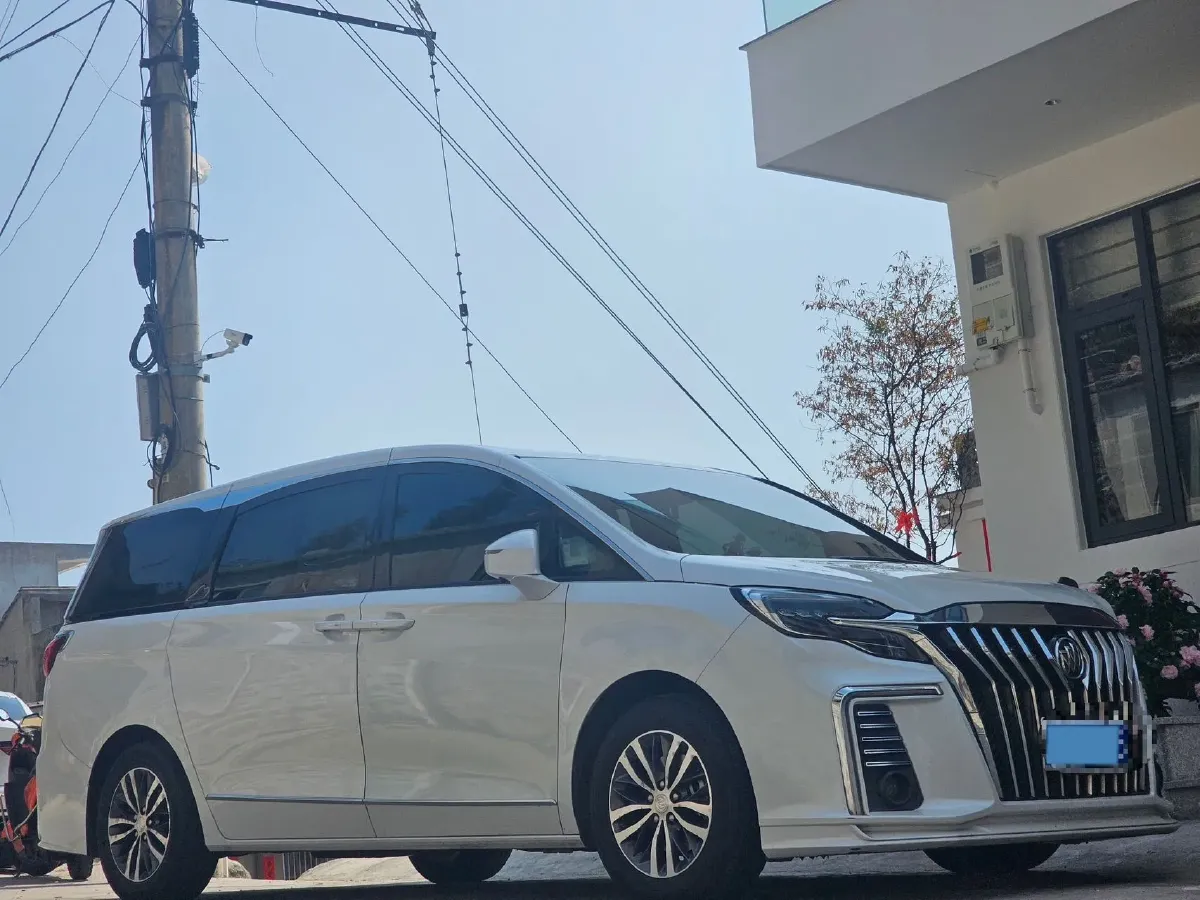 2021 Buick GL8 2.0T 237HP L4 9AT,autocango,china used car exporter,china ev exporter,chinese used car exporter,chinese used ev exporter