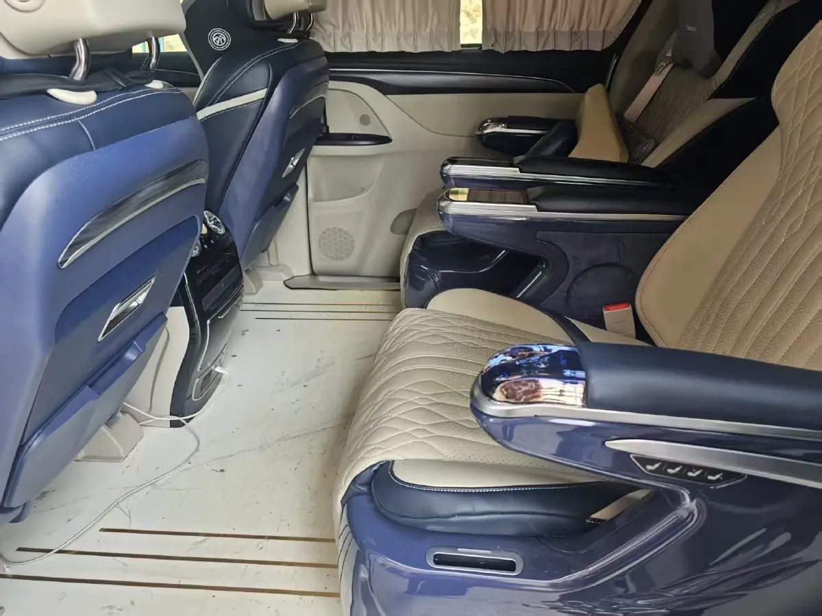 2021 Buick GL8 2.0T 237HP L4 9AT,autocango,china used car exporter,china ev exporter,chinese used car exporter,chinese used ev exporter