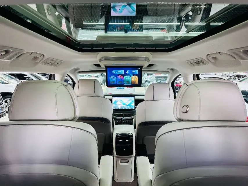 2022 HongQi HS7 3.0T 337HP V6 8AT,autocango,china used car exporter,china ev exporter,chinese used car exporter,chinese used ev exporter