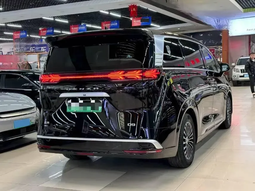 2022 HongQi HS7 3.0T 337HP V6 8AT,autocango,china used car exporter,china ev exporter,chinese used car exporter,chinese used ev exporter