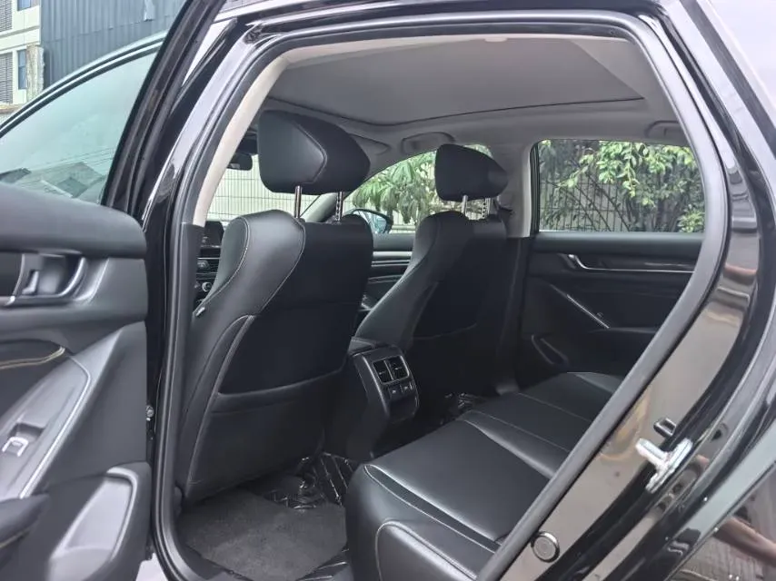 2022 Honda Accord 1.5T 194HP L4 CVT,autocango,china used car exporter,china ev exporter,chinese used car exporter,chinese used ev exporter