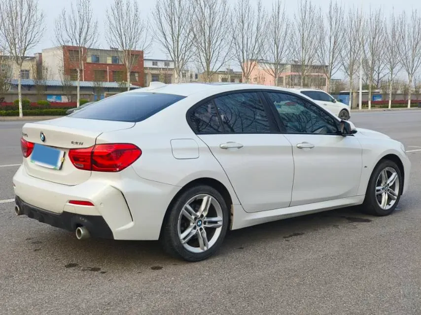 2020 BMW 1 Series 1.5T 140HP L3 7DCT,autocango,china used car exporter,china ev exporter,chinese used car exporter,chinese used ev exporter