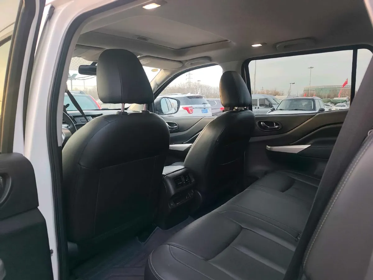 2020 Nissan Terra 2.5L 193HP L4 7AT,autocango,china used car exporter,china ev exporter,chinese used car exporter,chinese used ev exporter