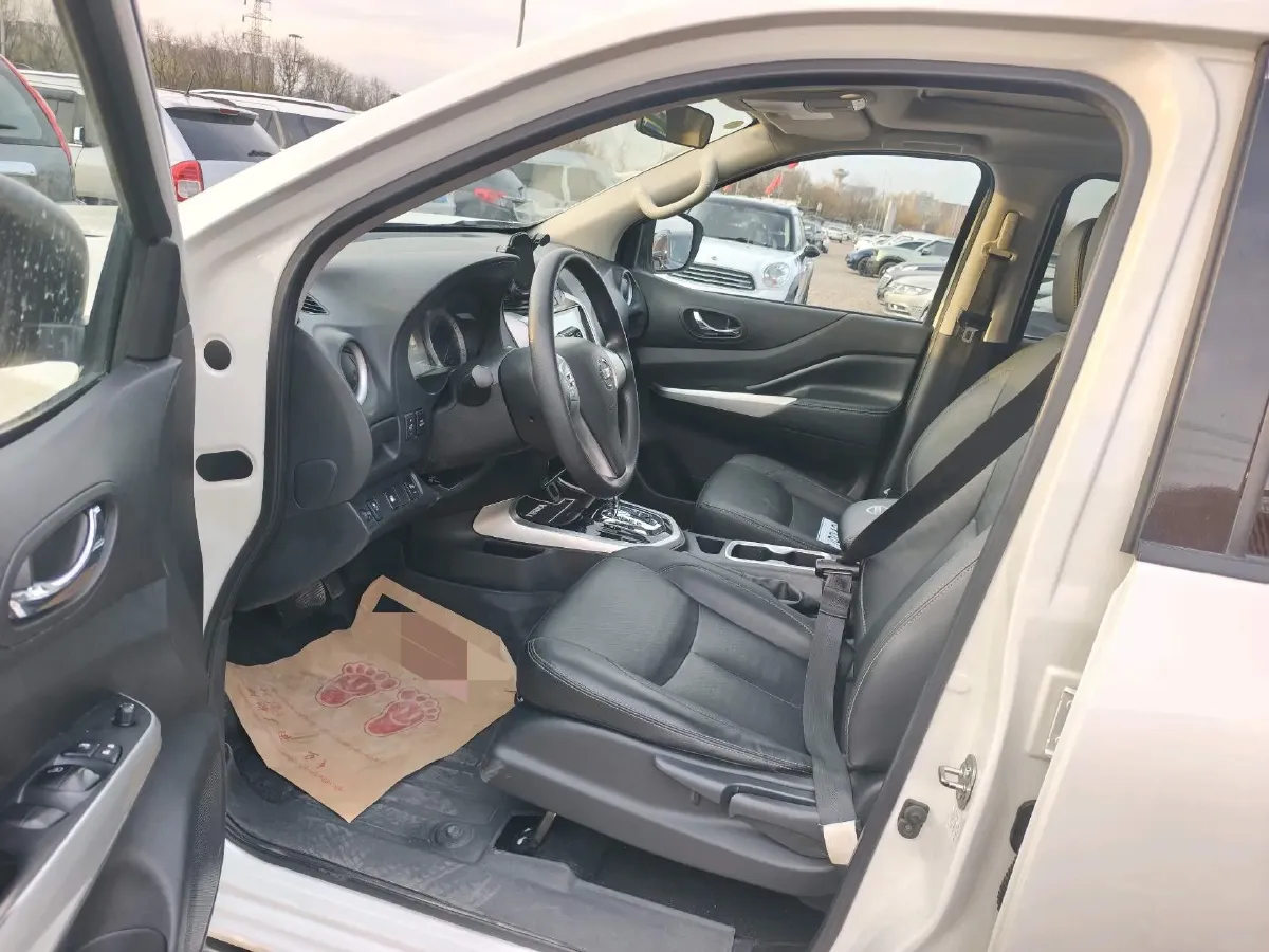 2020 Nissan Terra 2.5L 193HP L4 7AT,autocango,china used car exporter,china ev exporter,chinese used car exporter,chinese used ev exporter