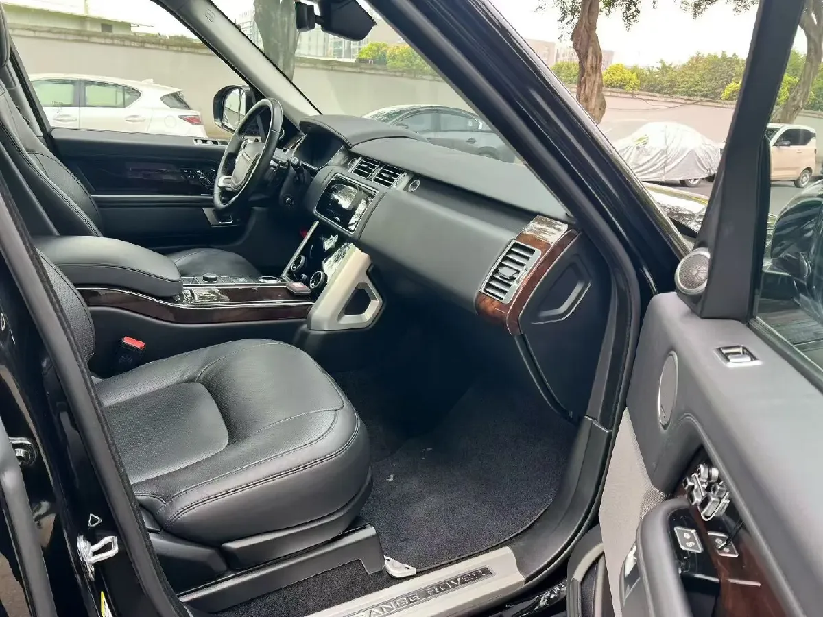 2020 Land Rover Range Rover 3.0T 400HP L6 8AT,autocango,china used car exporter,china ev exporter,chinese used car exporter,chinese used ev exporter