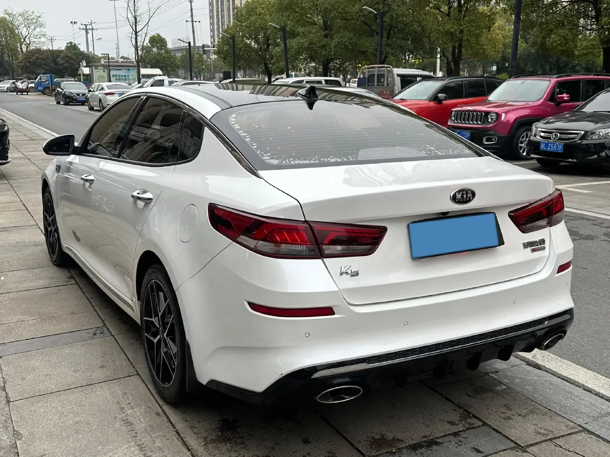 2019 Kia K5 2.0L 161HP L4 6AT,autocango,china used car exporter,china ev exporter,chinese used car exporter,chinese used ev exporter