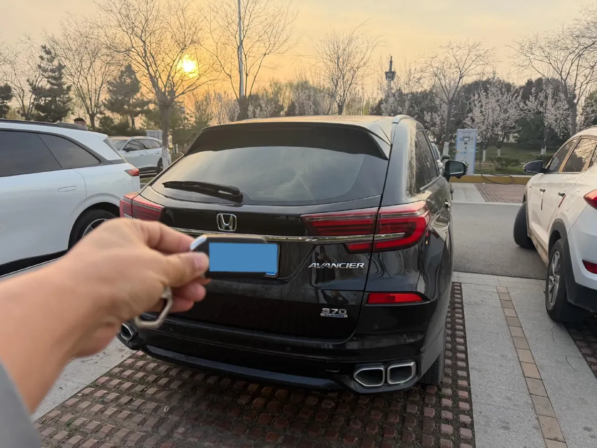 2020 Honda Avancier 2.0T 272HP L4 9AT,autocango,china used car exporter,china ev exporter,chinese used car exporter,chinese used ev exporter