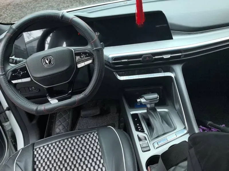 2023 ChangAn CS35 Plus 1.4T 160HP L4 7DCT,autocango,china used car exporter,china ev exporter,chinese used car exporter,chinese used ev exporter