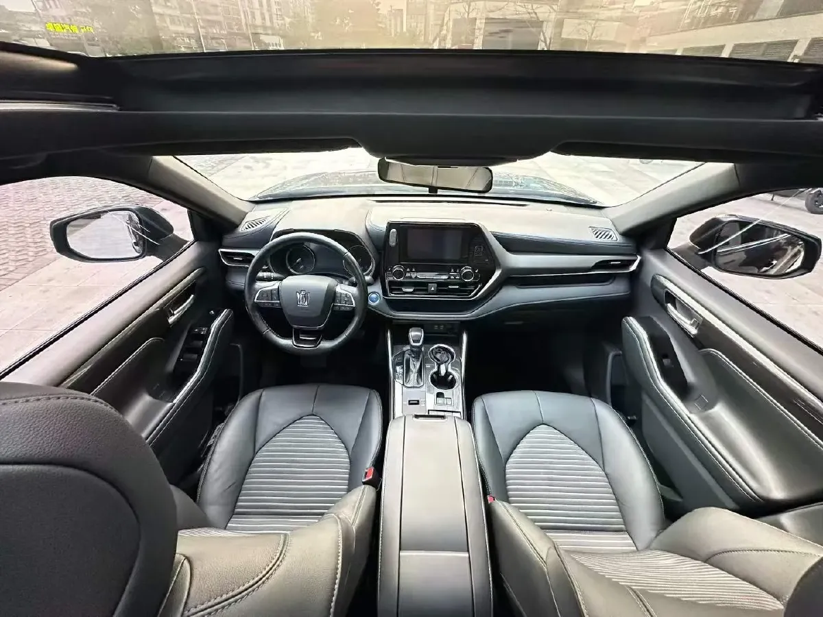 2021 Toyota Crown Kluger 2.5L 192HP L4 E-CVT Hybrid,autocango,china used car exporter,china ev exporter,chinese used car exporter,chinese used ev exporter