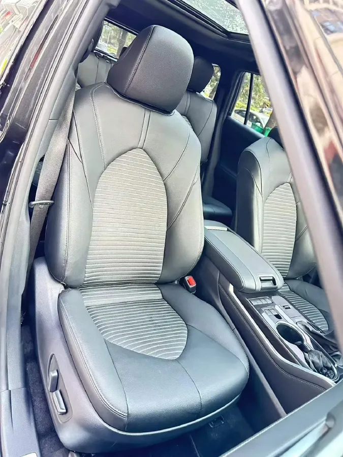 2021 Toyota Crown Kluger 2.5L 192HP L4 E-CVT Hybrid,autocango,china used car exporter,china ev exporter,chinese used car exporter,chinese used ev exporter