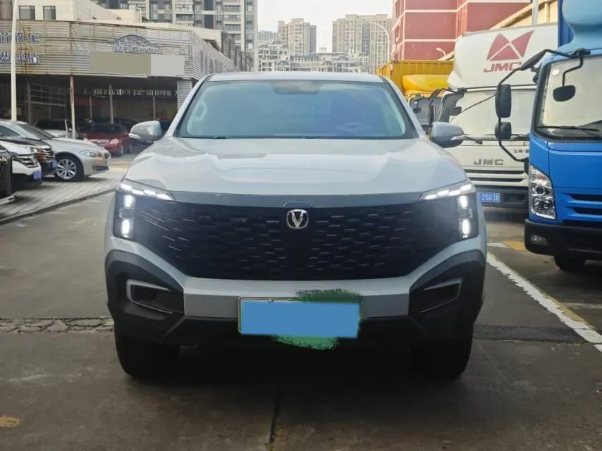 2024 ChangAn Hunter 2.0T 190HP L4 REEV 31.18KWH,autocango,china used car exporter,china ev exporter,chinese used car exporter,chinese used ev exporter