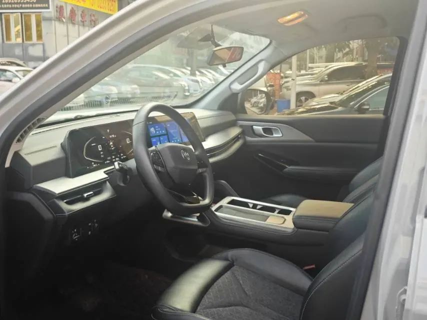 2024 ChangAn Hunter 2.0T 190HP L4 REEV 31.18KWH,autocango,china used car exporter,china ev exporter,chinese used car exporter,chinese used ev exporter