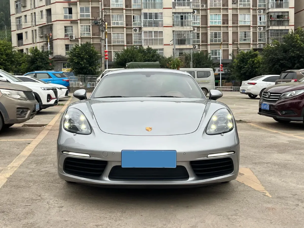 2023 Porsche 718 2.0T 250HP H4 7DCT,autocango,china used car exporter,china ev exporter,chinese used car exporter,chinese used ev exporter