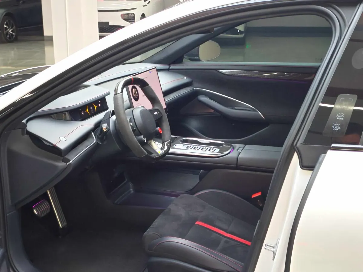 2025 MI SU7 Ultra BEV 93.7KWH,autocango,china used car exporter,china ev exporter,chinese used car exporter,chinese used ev exporter