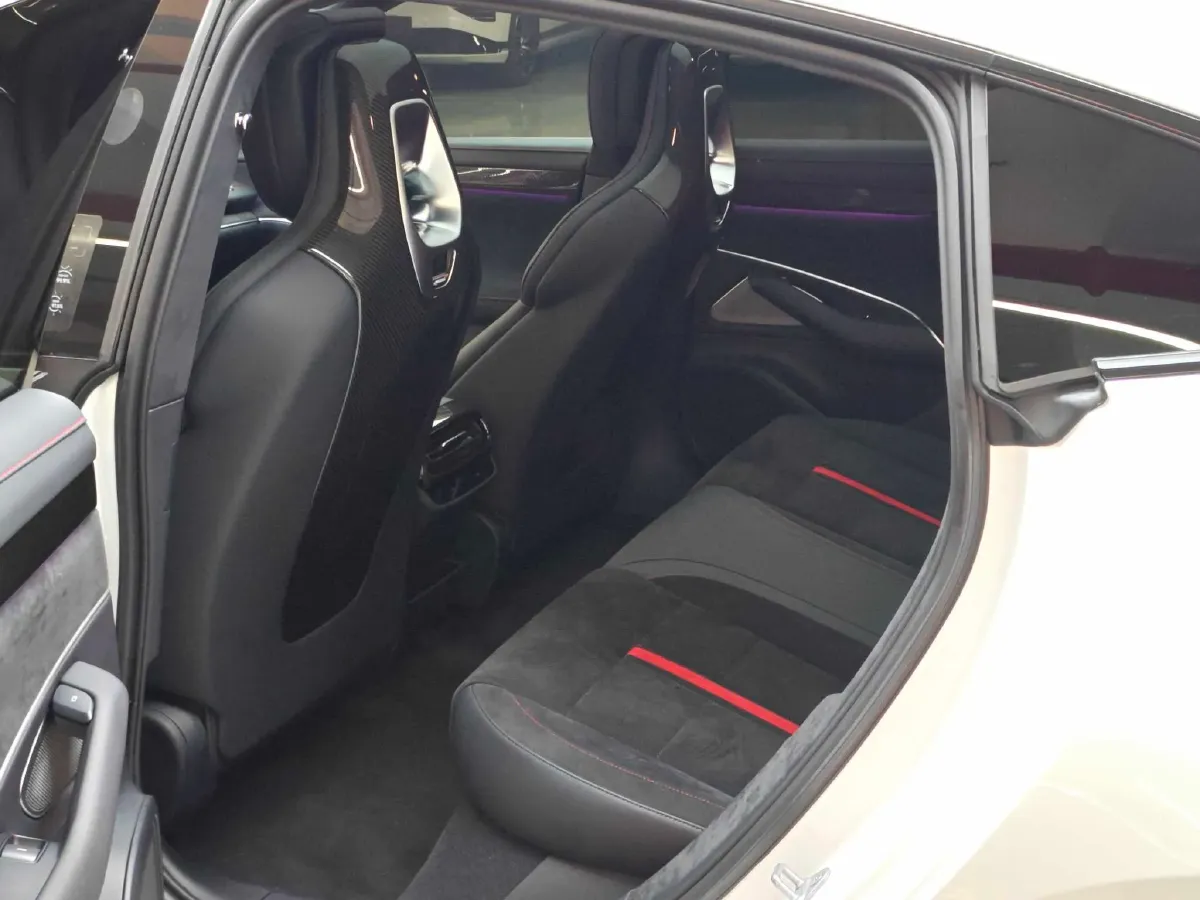 2025 MI SU7 Ultra BEV 93.7KWH,autocango,china used car exporter,china ev exporter,chinese used car exporter,chinese used ev exporter