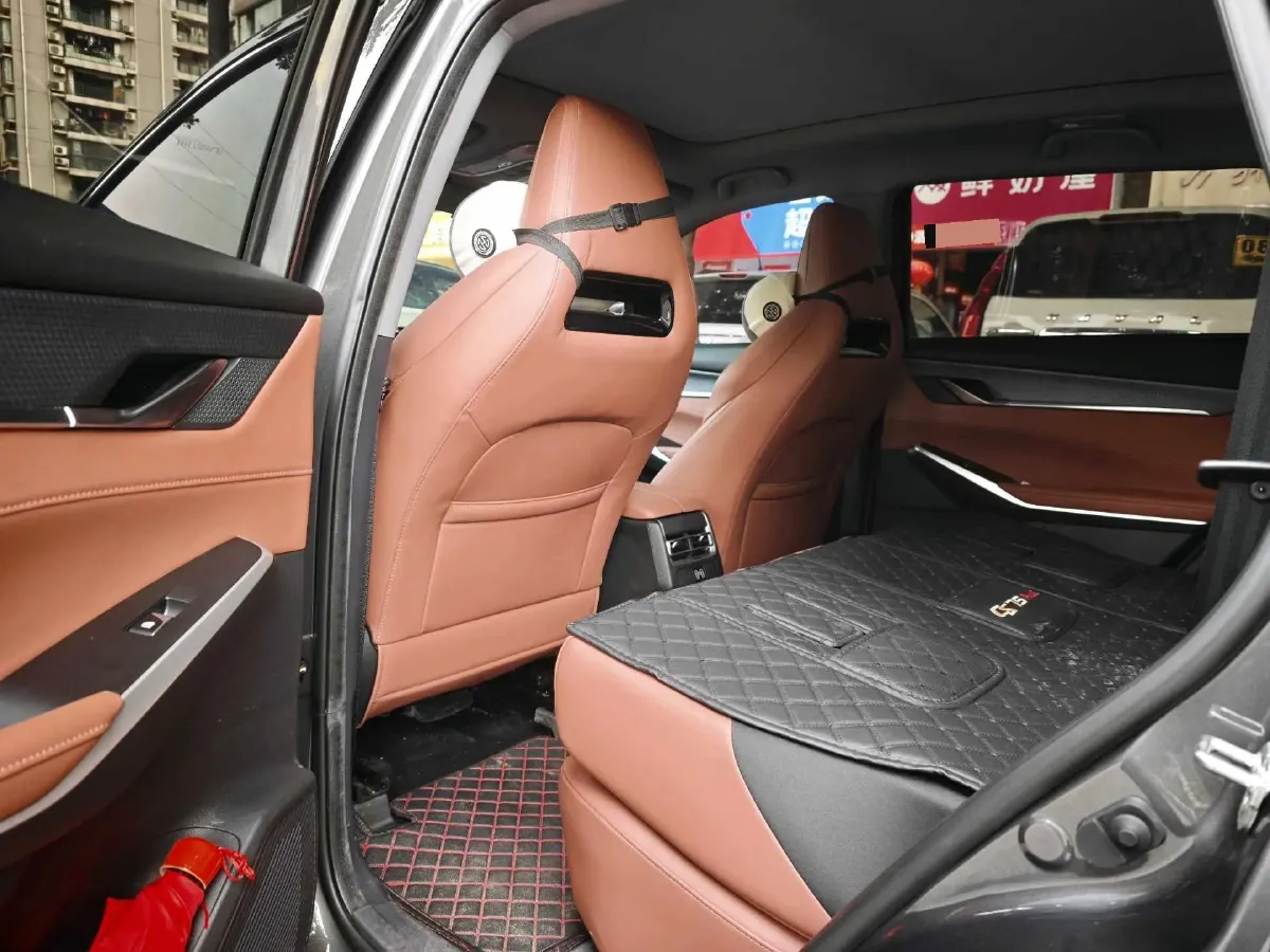 2023 ChangAn CS75 Plus 1.5T 188HP L4 8AT,autocango,china used car exporter,china ev exporter,chinese used car exporter,chinese used ev exporter