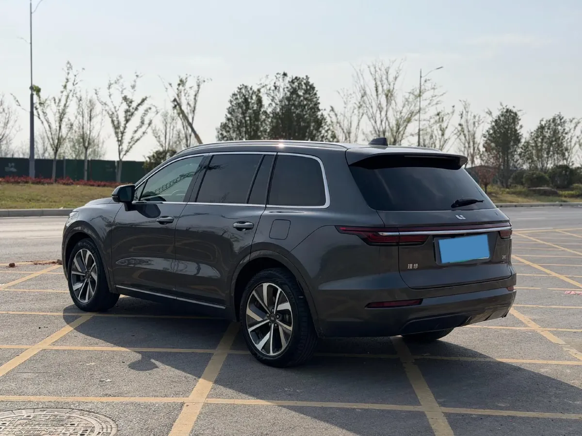 2021 Li ONE Range Extended 131HP REEV 40.5KWH,autocango,china used car exporter,china ev exporter,chinese used car exporter,chinese used ev exporter