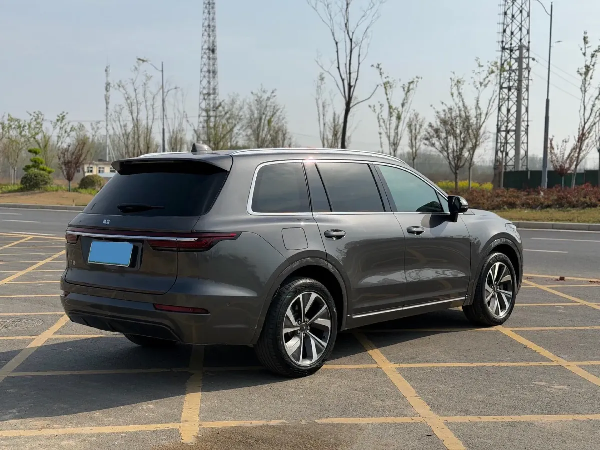 2021 Li ONE Range Extended 131HP REEV 40.5KWH,autocango,china used car exporter,china ev exporter,chinese used car exporter,chinese used ev exporter
