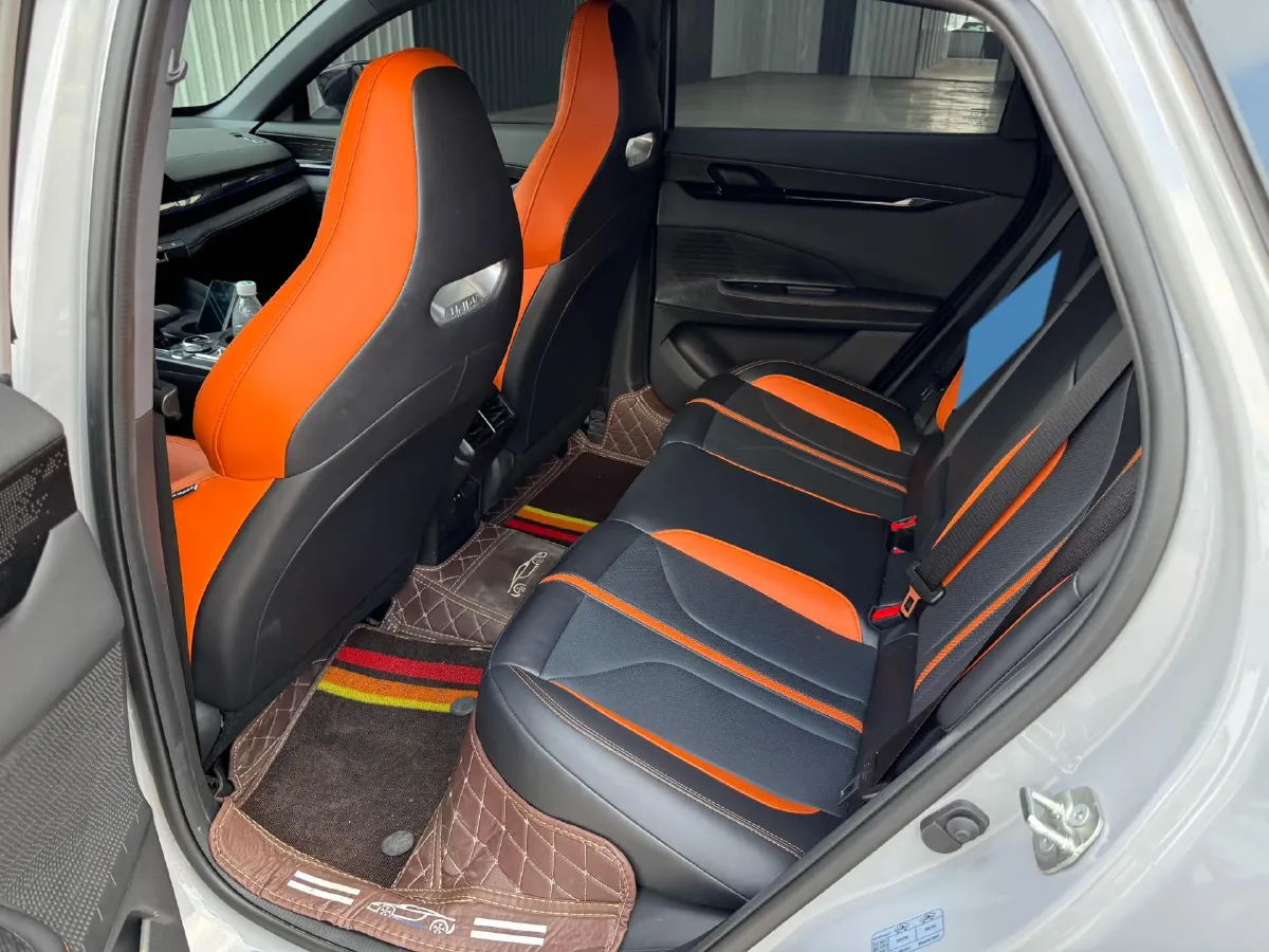 2024 ChangAn UNI-V 1.5T 188HP L4 7DCT,autocango,china used car exporter,china ev exporter,chinese used car exporter,chinese used ev exporter