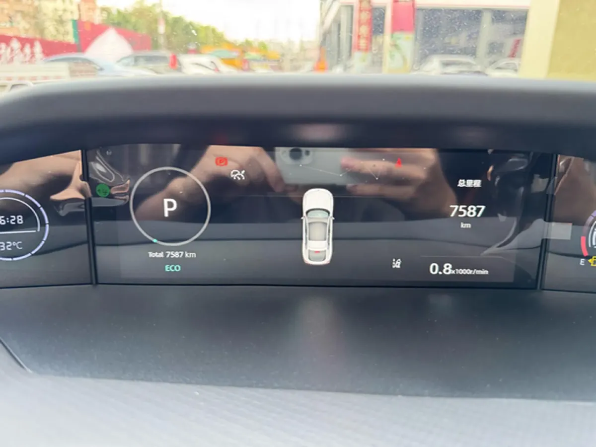 2024 ChangAn UNI-V 1.5T 188HP L4 7DCT,autocango,china used car exporter,china ev exporter,chinese used car exporter,chinese used ev exporter