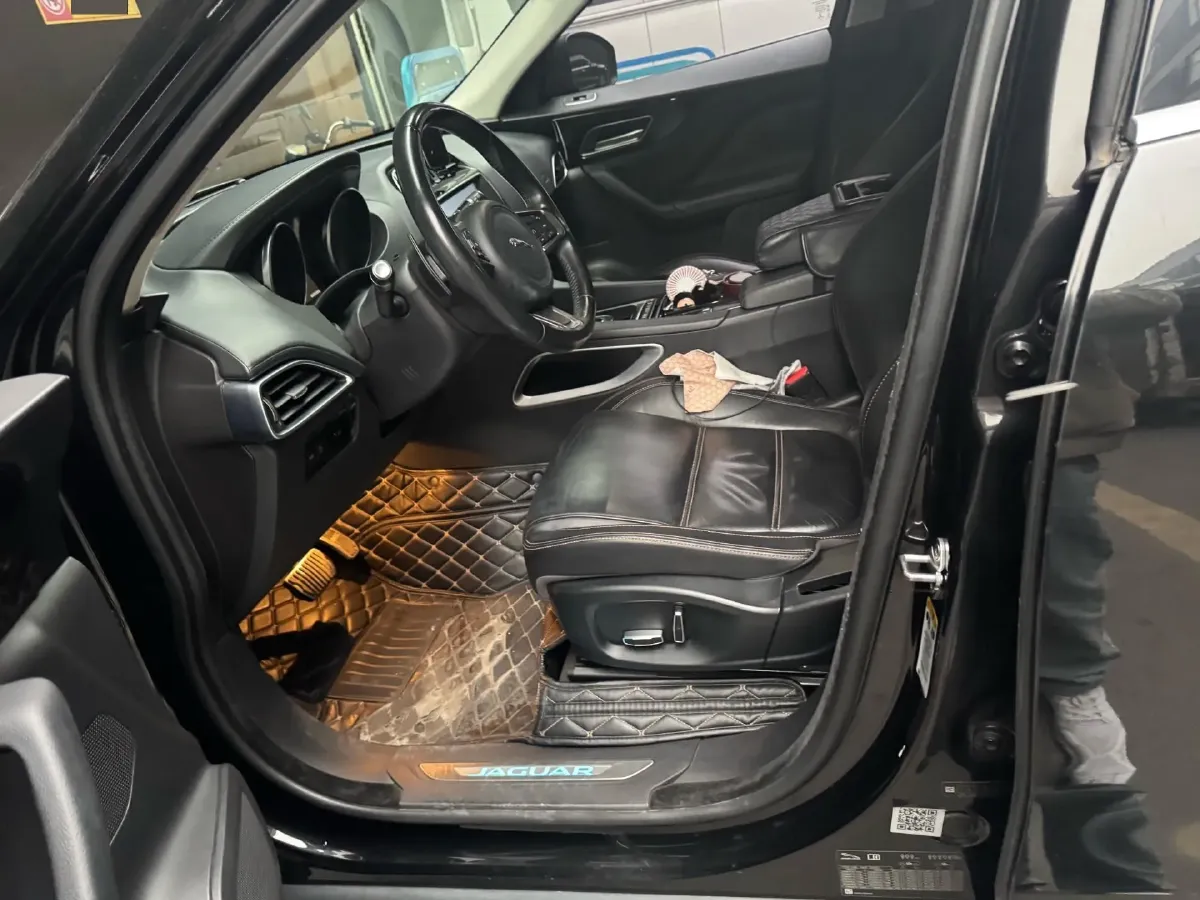 2020 Jaguar F-PACE 2.0T 250HP L4 8AT,autocango,china used car exporter,china ev exporter,chinese used car exporter,chinese used ev exporter