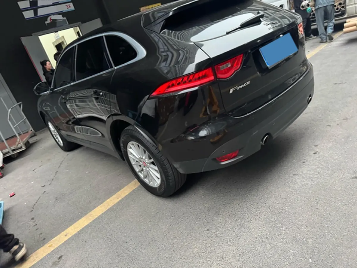 2020 Jaguar F-PACE 2.0T 250HP L4 8AT,autocango,china used car exporter,china ev exporter,chinese used car exporter,chinese used ev exporter