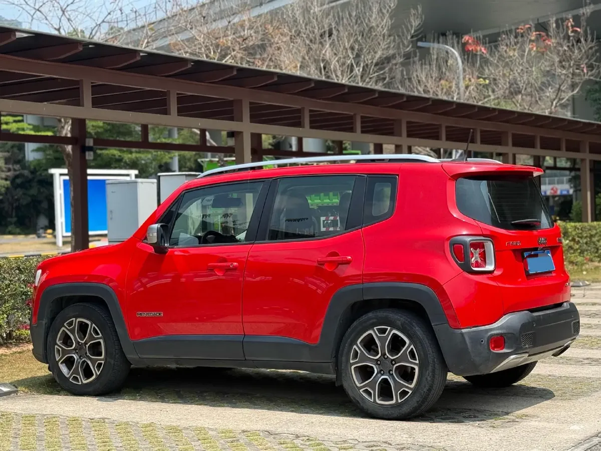 2017 Jeep Renegade 1.4T 150HP L4 7DCT,autocango,china used car exporter,china ev exporter,chinese used car exporter,chinese used ev exporter