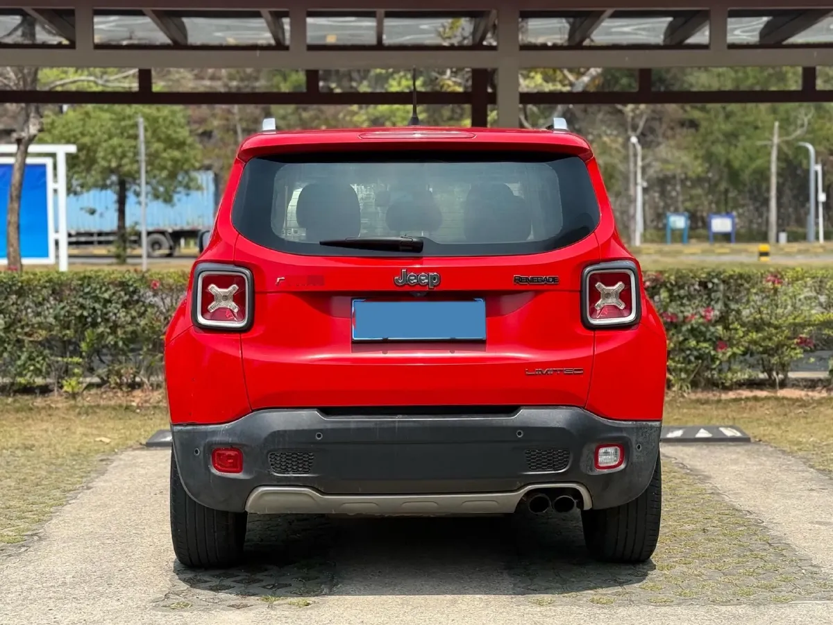 2017 Jeep Renegade 1.4T 150HP L4 7DCT,autocango,china used car exporter,china ev exporter,chinese used car exporter,chinese used ev exporter