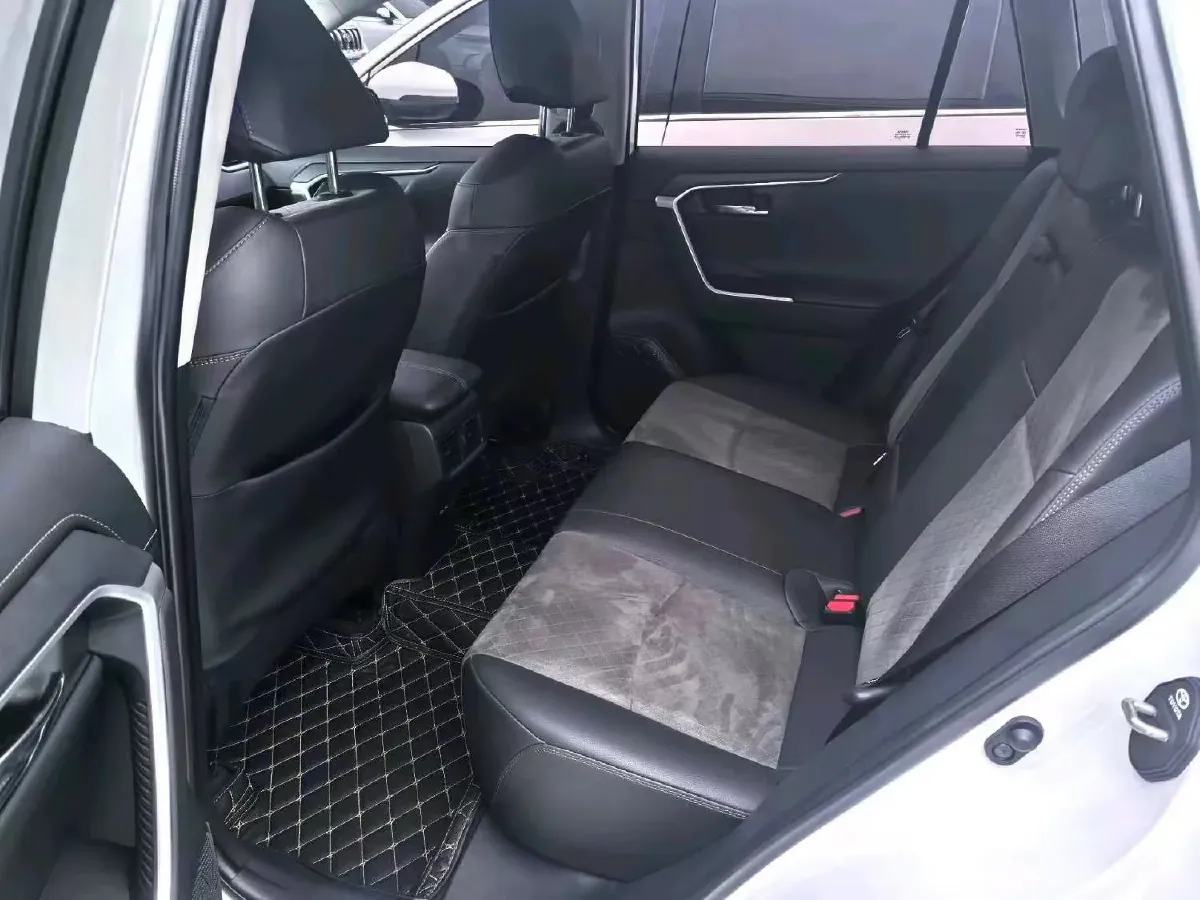 2023 Toyota RAV4 2.0L 171HP L4 CVT,autocango,china used car exporter,china ev exporter,chinese used car exporter,chinese used ev exporter