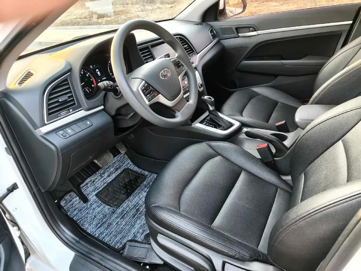 2016 Hyundai Elantra 1.6L 130HP L4 6AT,autocango,china used car exporter,china ev exporter,chinese used car exporter,chinese used ev exporter