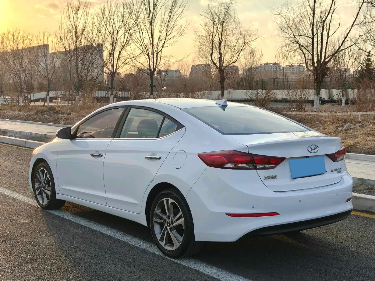 2016 Hyundai Elantra 1.6L 130HP L4 6AT,autocango,china used car exporter,china ev exporter,chinese used car exporter,chinese used ev exporter