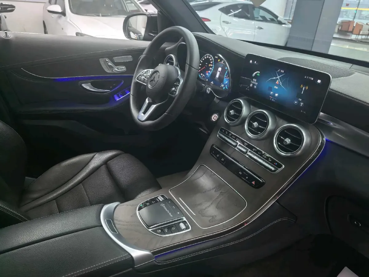 2020 Mercedes-Benz GLC Class 2.0T 258HP L4 9AT,autocango,china used car exporter,china ev exporter,chinese used car exporter,chinese used ev exporter