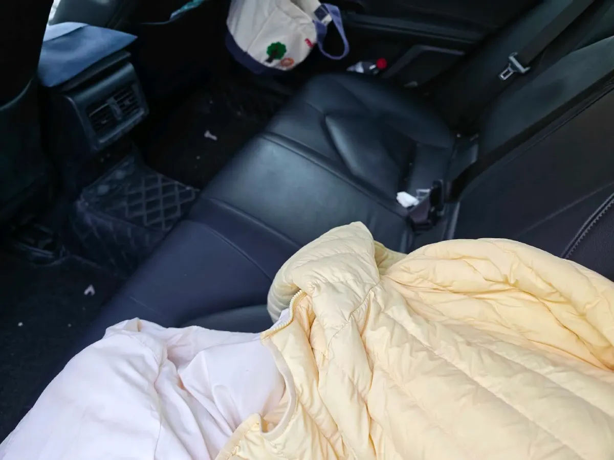 2018 Toyota Camry 2.5L 209HP L4 8AT,autocango,china used car exporter,china ev exporter,chinese used car exporter,chinese used ev exporter