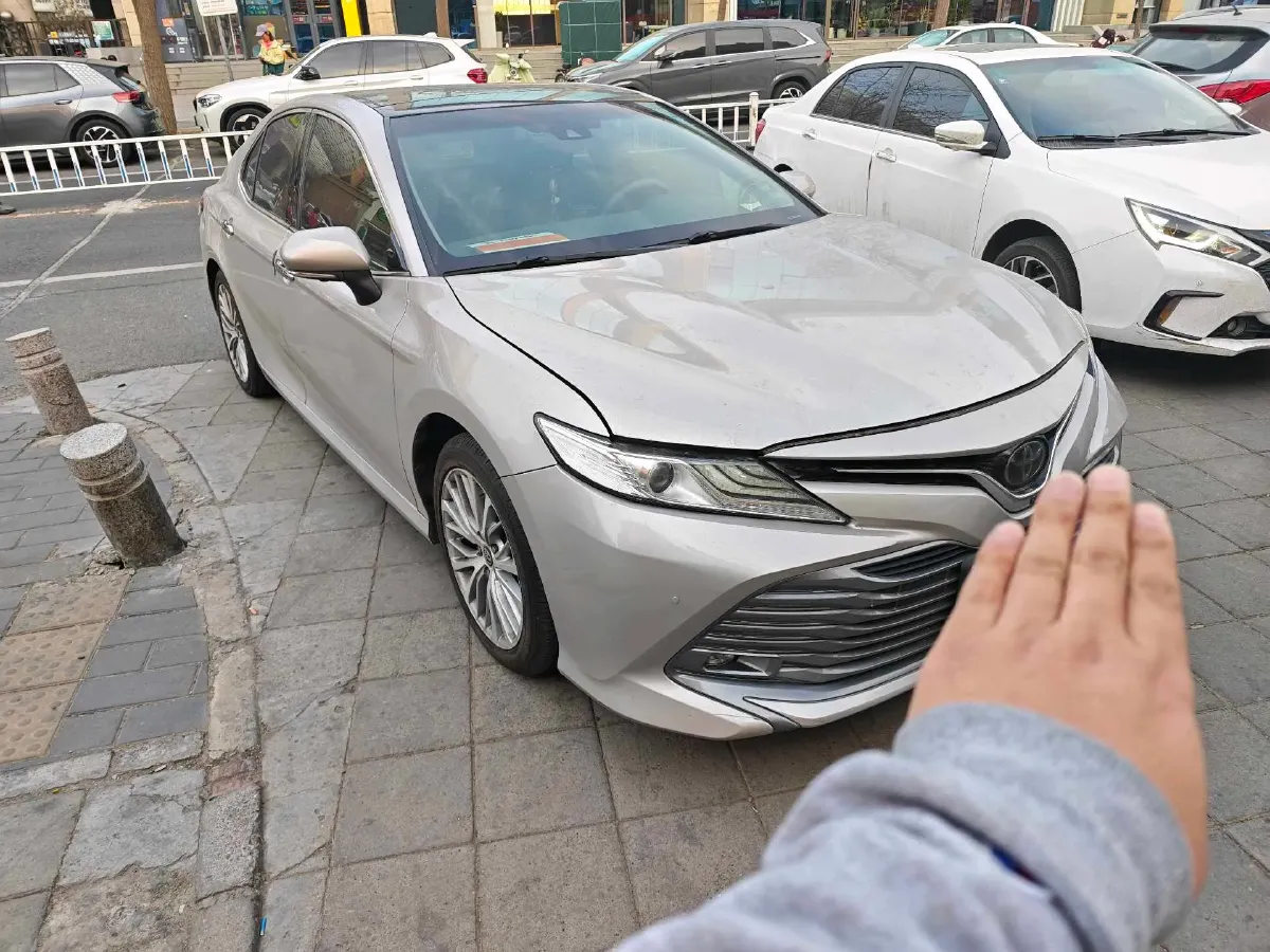 2018 Toyota Camry 2.5L 209HP L4 8AT,autocango,china used car exporter,china ev exporter,chinese used car exporter,chinese used ev exporter