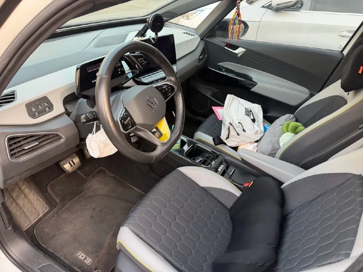 2022 Volkswagen ID.3 BEV 57.3KWH,autocango,china used car exporter,china ev exporter,chinese used car exporter,chinese used ev exporter