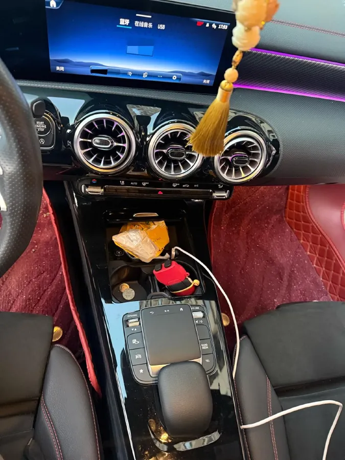 2024 Mercedes-Benz A Class 1.3T 163HP L4 7DCT,autocango,china used car exporter,china ev exporter,chinese used car exporter,chinese used ev exporter