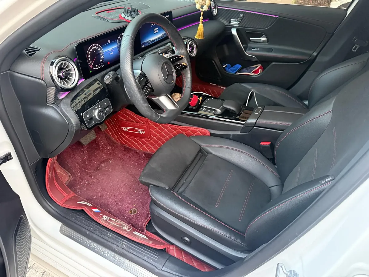 2024 Mercedes-Benz A Class 1.3T 163HP L4 7DCT,autocango,china used car exporter,china ev exporter,chinese used car exporter,chinese used ev exporter